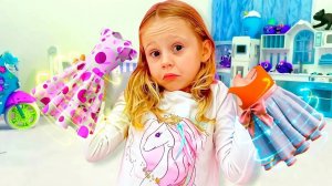 Настя и папа целый день покупают новую одежду для Насти