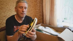 Распаковываем 11 коробку с паллета