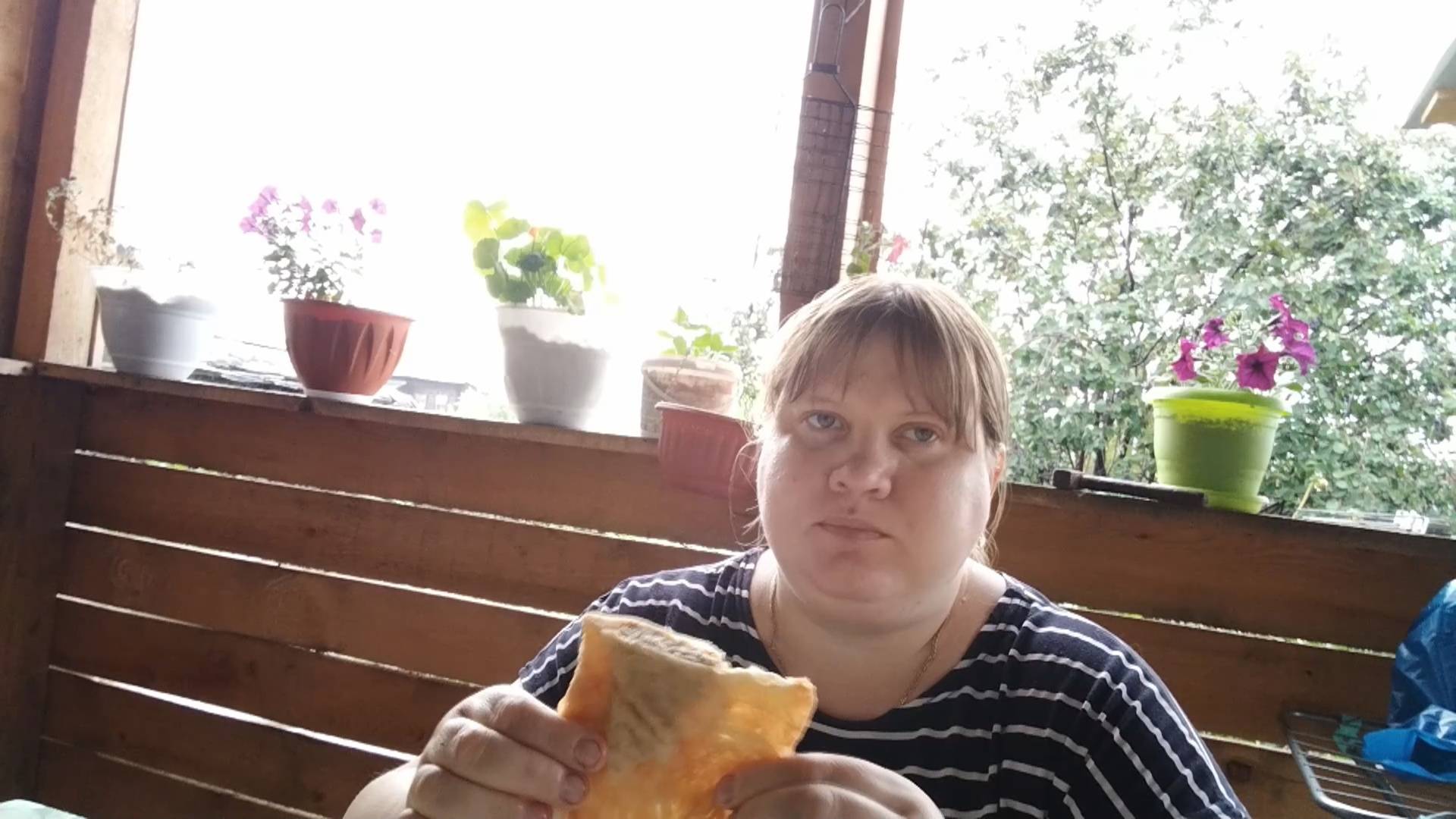 ПРОСТАЯ ЖИЗНЬ 45// ПРИКУПИЛИ ПРОДУКТЫ// ПЬЕМ КОФЕ С ПАПОЙ//ЖИЗНЬ В НЕБОЛЬШОМ ГОРОДКЕ
