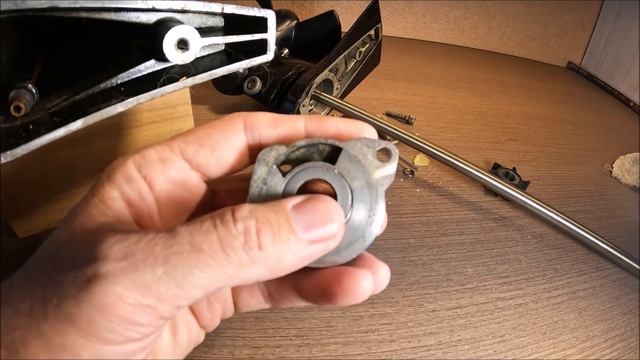 Сломанный лодочный мотор Troll 2,5 HP на Халяву. Учусь ремонтировать смотреть онлайн
