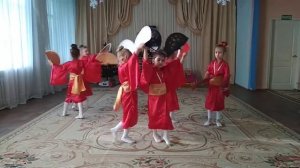 Китайский танец в детском саду № 14, 2017 год