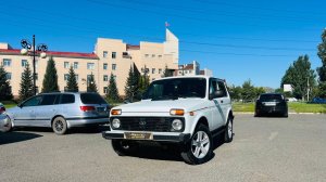 Лада 4x4 2121 Нива, 2015 год