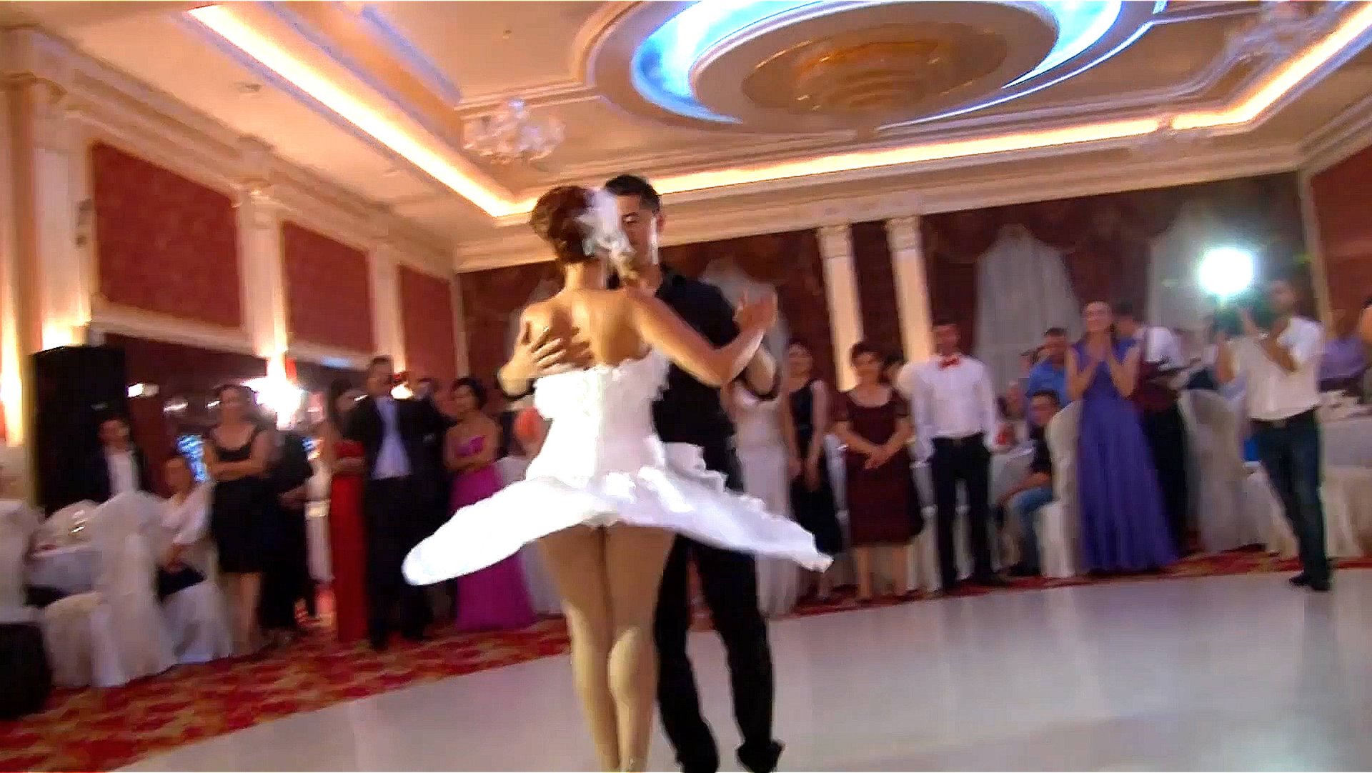 Свадебный танец смотреть онлайн