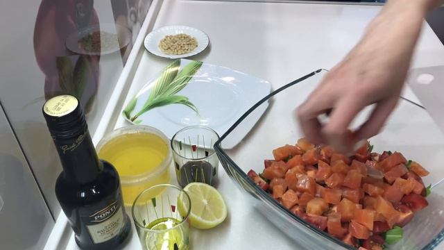 Салат с Лососем и рукколой!  Рецепт.