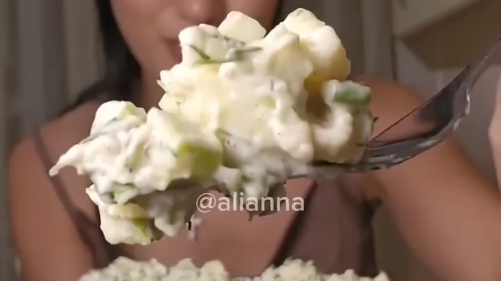 Вкуснейший Салат с кабачками...🥗😋    Рецепт в описании ✍️