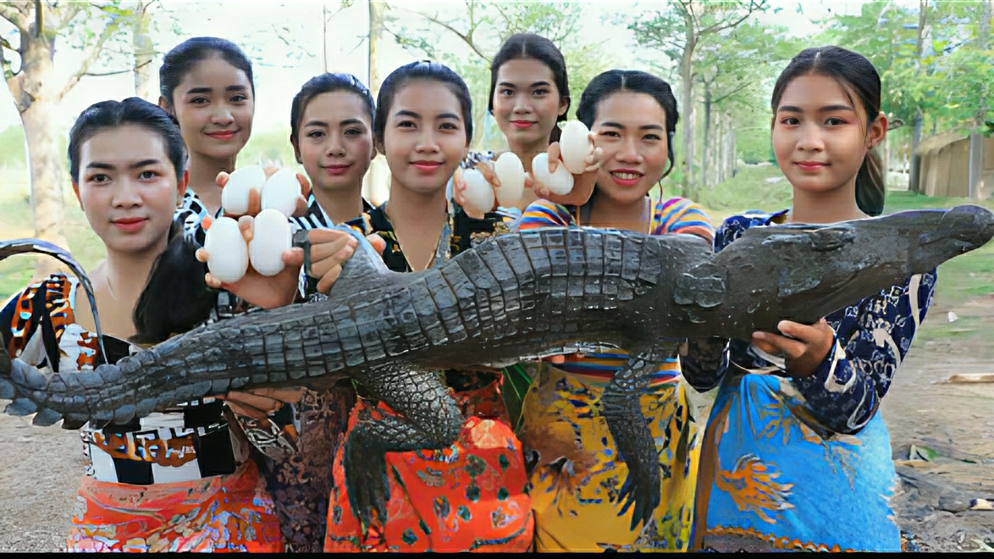 Азиатская кухня. Жаренный крокодил с отварными яицами
