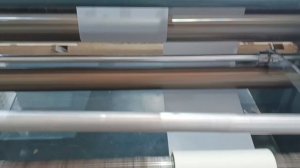 Продольная резка рулонов пленки 2 ручья