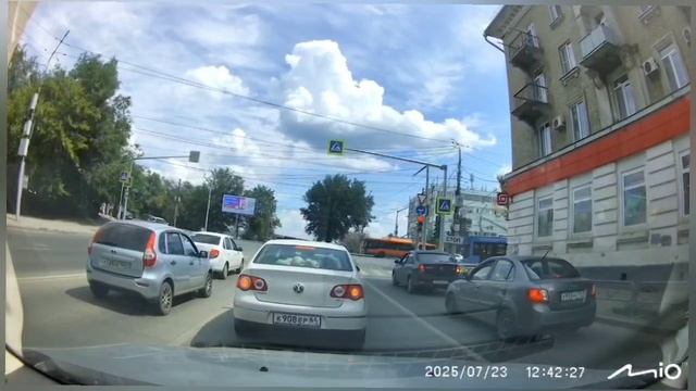 Саратов что ТВОРИТСЯ прямо сейчас онлайк камера улицы Саратова