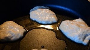 Быстрые оладьи на сухих дрожжах