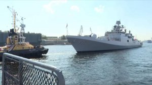 Фрегат индийских ВМС прибыл в Петербург ко Дню военно-морского флота РФ