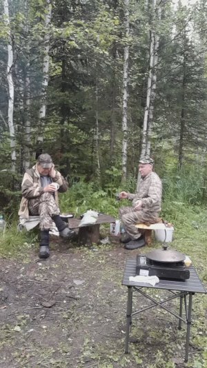 Утро второго дня. Завтракаем и на рыбалку.