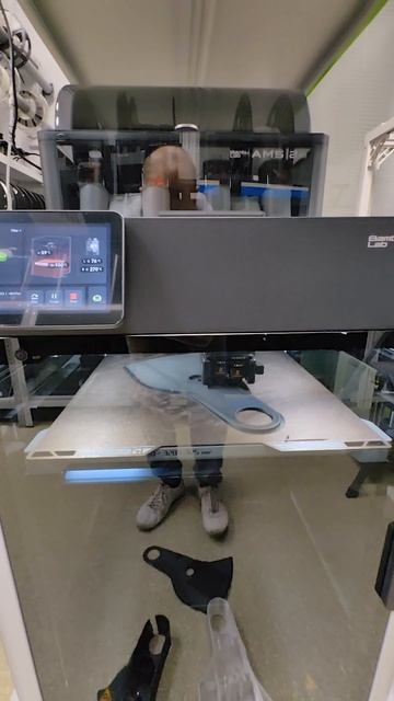 Мощная деталь из PBT смотреть онлайн