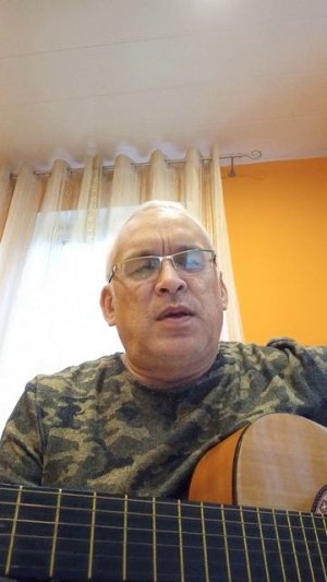 В куски разлетелась корона