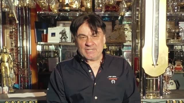 Срочная продажа 5 комн. квартиры народного артиста России Серова Александра Николаевича