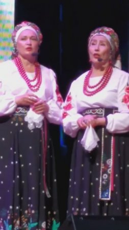 "Расцвела под окошком белоснежная вишня" (отрывок 2): ансамбль "Черноморочка" (г. Анапа, 17.07.2025)
