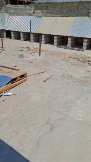 Вот так рождается крыша для тех, кто не может попросить