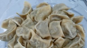 Переработала лопух, выкопала чеснок, налепила пельменей))