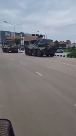 Тайская армия перебрасывает к границе с Камбоджей бронетранспортеры БТР-3Е1, которые были постав...