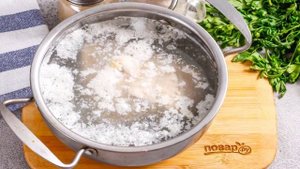 Диетический бульон из куриной грудки