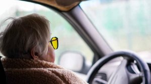 МВД не стало менять правила допуска за руль водителей старше 60 лет