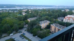 ДВОР - ВЕЧЕР