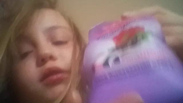 пробую одну конфету смотреть онлайн