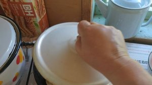 На кухне почти всё сделала.