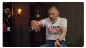 Тихановский в тюрьме менял свои стихи на рыбу и конфеты через унитаз !!!