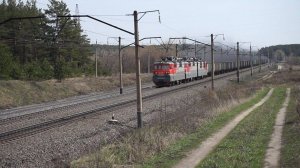 Электровоз ВЛ80С-1430/1848А с тучей угольной пыли.