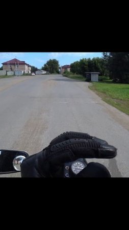 Курьер на мотоцикле урал. Отвожу заказ. Прохват по городу.
