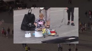 Мальчик #круто играет на вёдрах, кастрюлях, сковороде / The boy masterfully plays on cookers