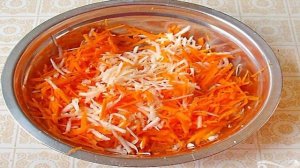 Диетические щи с сельдереем и свежей капустой