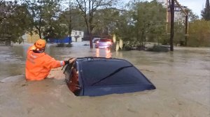 Обнинск ушел под воду: улицы превратились в реки, залповый ливень затопил дома и машины