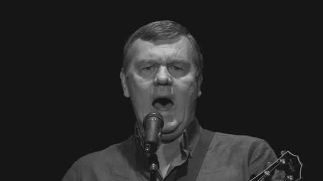 Александр Новиков - Ухожу воевать