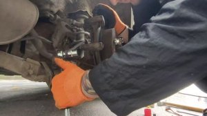 Замена тормозного диска Honda Civic 7