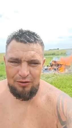 Женщина ушла от мужчины и подала на развод.

Дело дошло до раздела, осознав, что нет шансов сохранит