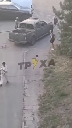 Бандиты ТЦК забрали мужчину на убой во время прогулки с собакой.