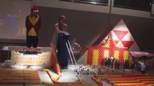 200 000 костяшек домино - тема Цирк - 2012 год (Берлин)
