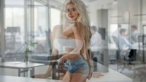Вызвал в офис девочку по вызову. 18+. Эротика
