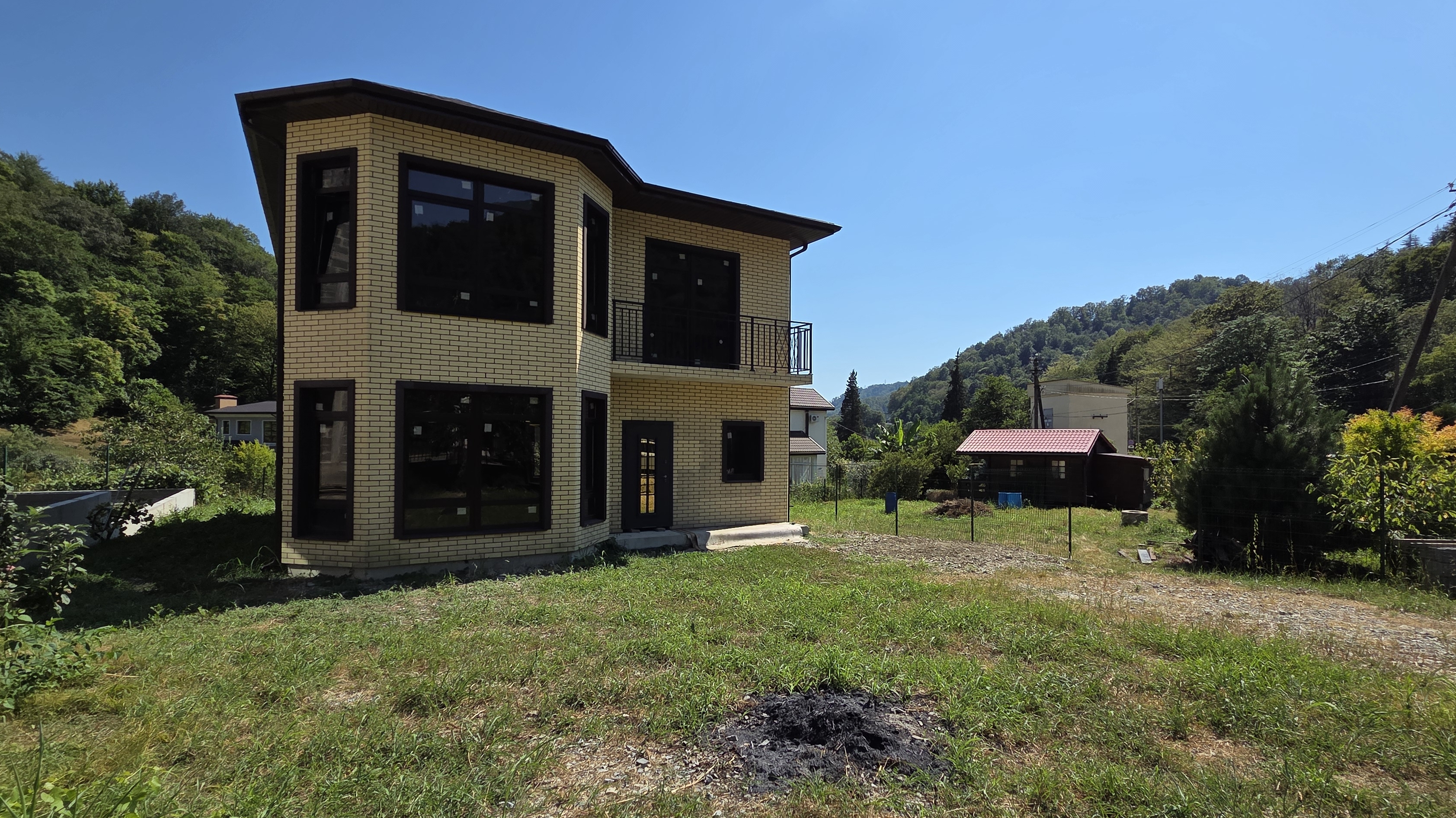 Купить дом в Сочи , по цене 2к квартиры . смотреть онлайн