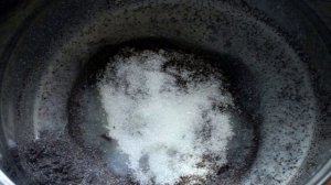 Сдобные булочки-плетенки с маком и корицей