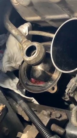 Перестал качать воздух компрессор грузовика...Вскрыли и .....mp4