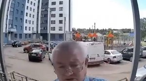 Умный домофон не пускает, пенсионер в бешенстве