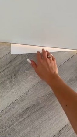Судя по толщине букв, писал пальцем 🤣🤣🤣