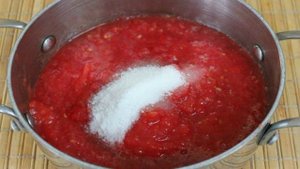 Аджика из баклажанов и помидоров