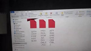 ЖАБУЖКА УЗНАЛА СЕКРЕТНЫЙ КОД НА ЧЕРЕ КОМПЬЮТЕРЕ!