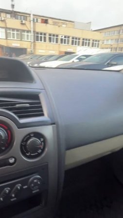 Обзор на Renault Megane Универсал 1.6 MT 2006г