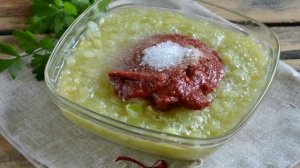 Аджика из кабачков с томатной пастой