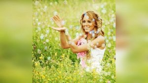 Юлия Вихарева  "Не знаю, на что это больше похоже ..."  читает Любовь Б.