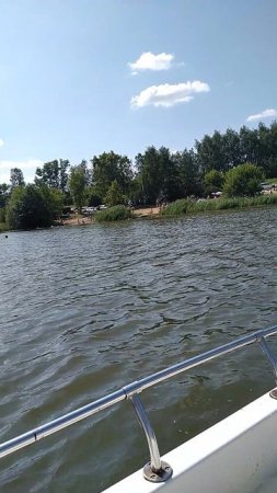 Сняли маломерное, гражданское судно в день ВМФ плываем по водоему Байкал на катамаране за 1000р/час
